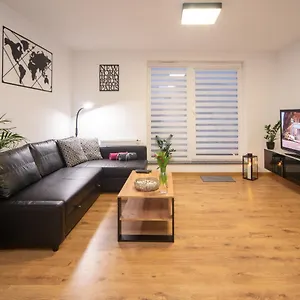 Maya's Flats & 49 - Spacious 3 In Szafarnia Apartament Gdańsk